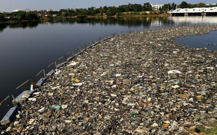 Pollution of Cooum River, India