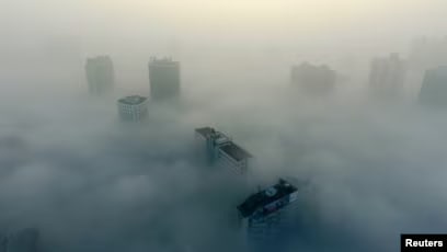 China's Smog Cancels Hundreds of Flights