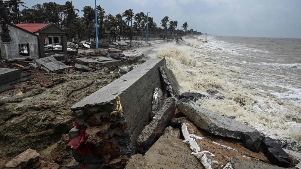 Water level rises in Calcutta, India