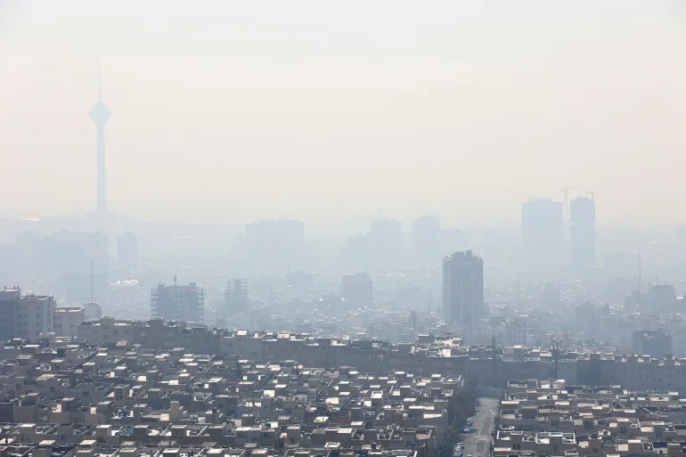 Tehran engulfed in thick layers of dust and pollutants