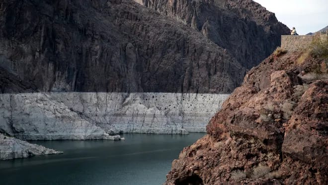 The decline of Lake Mead