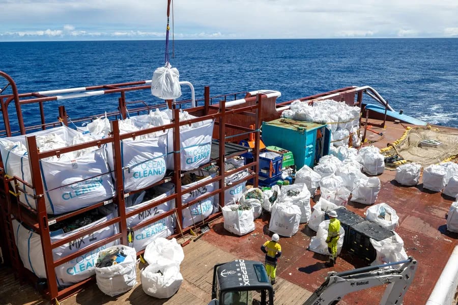 Cleaning up plastic waste in the North Pacific