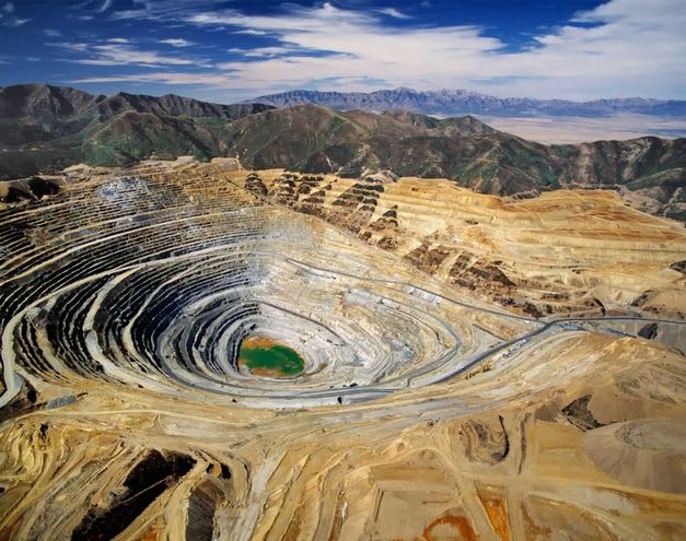 Environmental impacts of large scale mining in Zambia