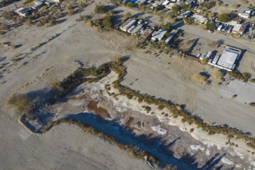 The critical state of Salton Sea