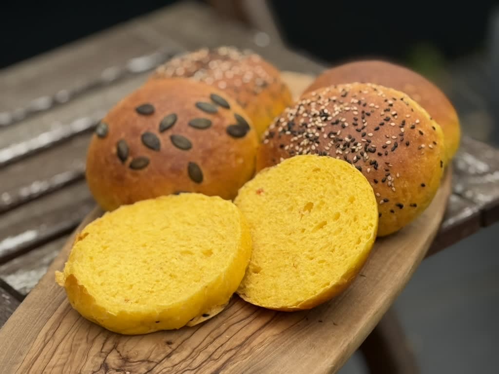 Pumpkin Buns