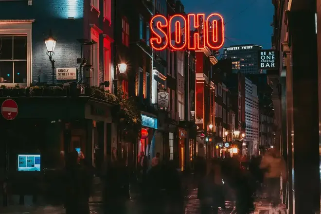 Soho, Covent Garden and Piccadilly: The heart of the city in 1.5h!