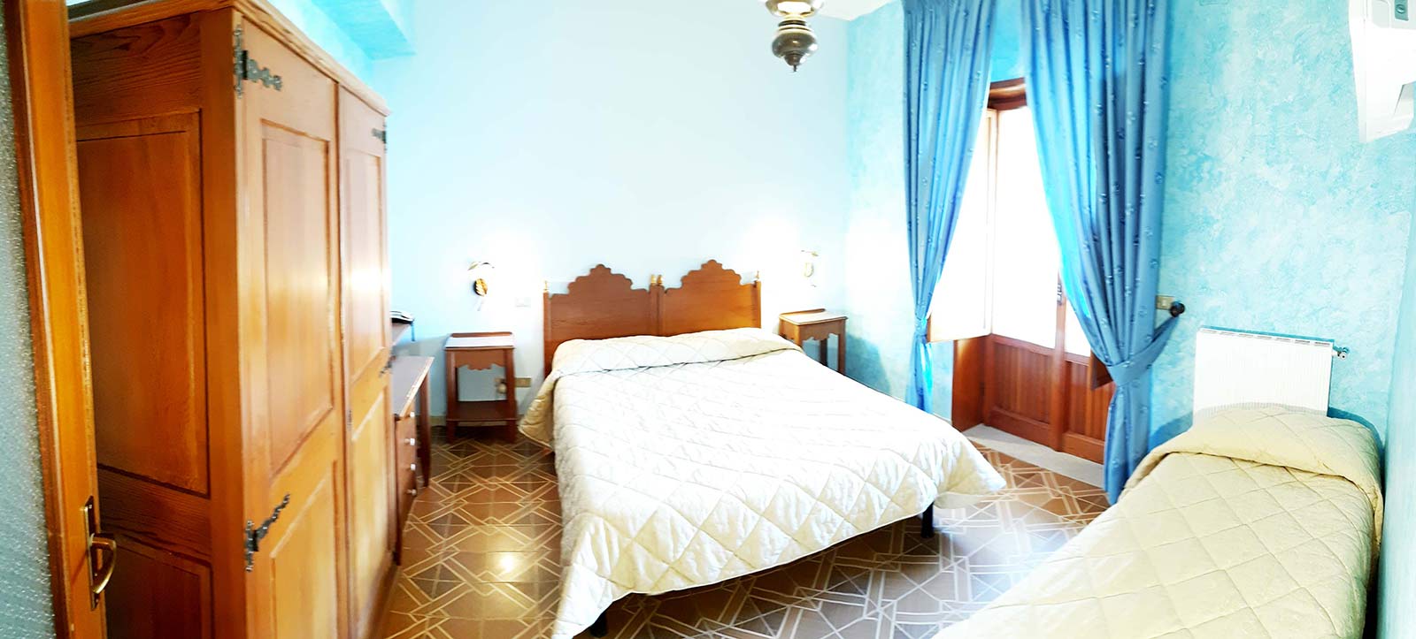 Camera Tripla Hotel Valdirose