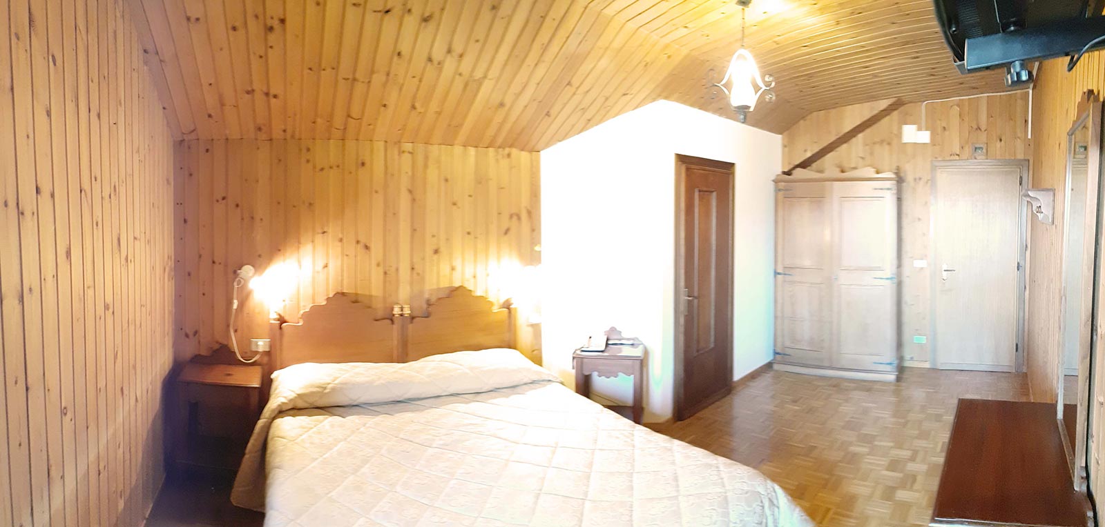 Mansarda Matrimoniale Hotel Valdirose