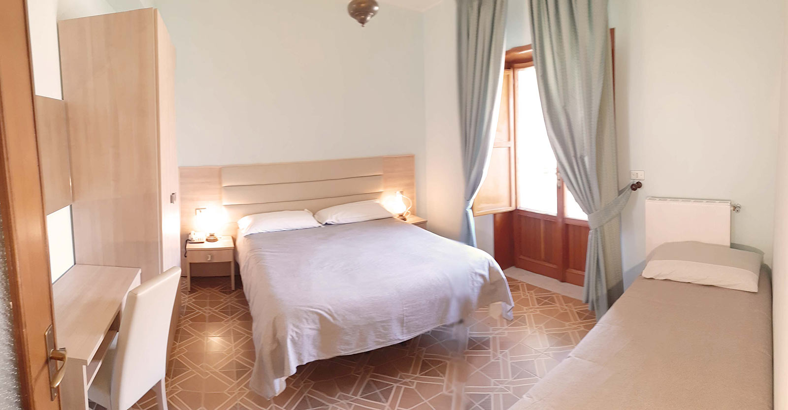 Camera Tripla Hotel Valdirose