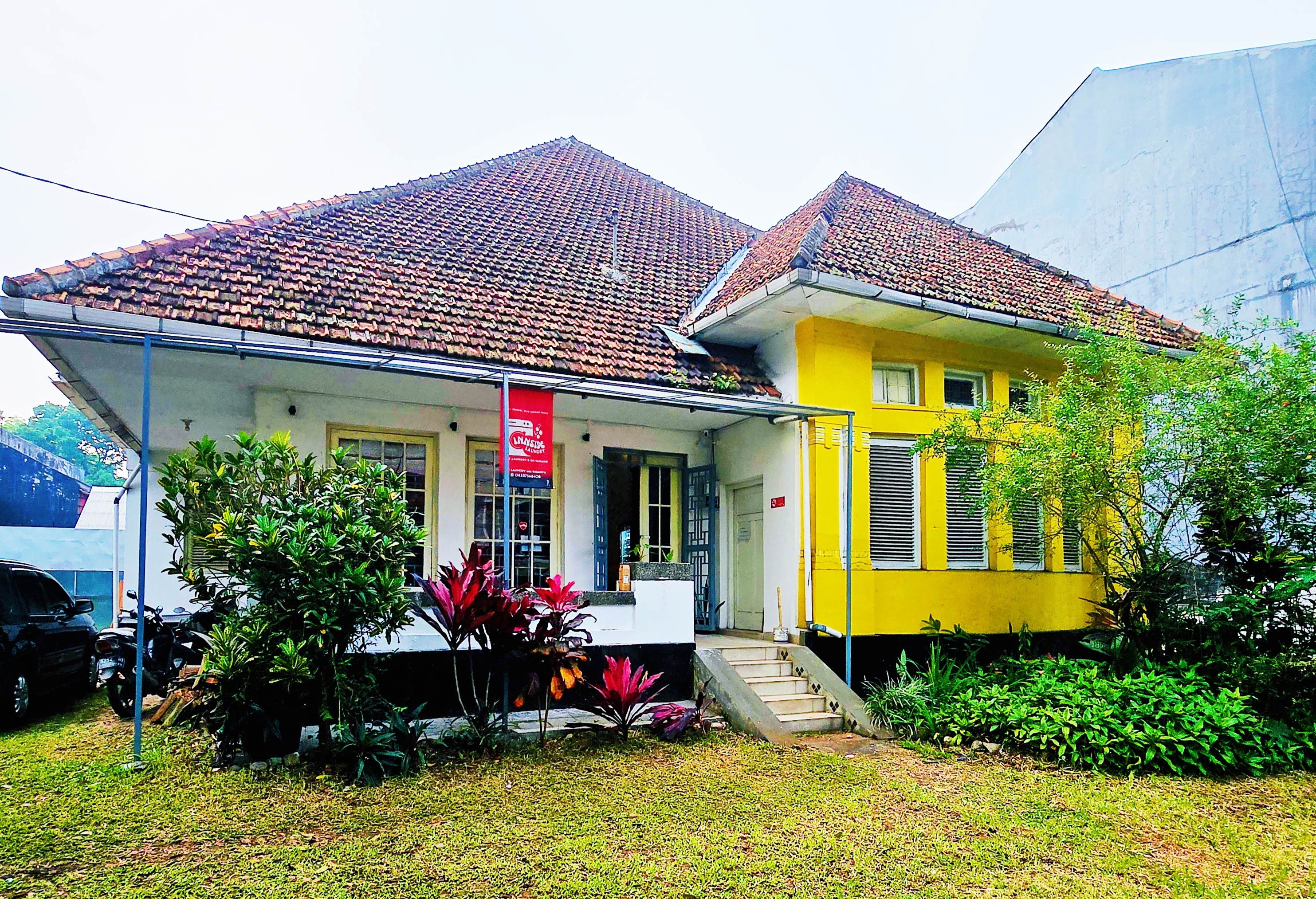 Laundry Facade