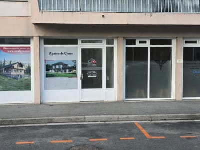 Exclusivité -  Gros constructeur de Chalets et Cabinet Psychiatrique - Cluses - Renta : 9% - Image 1