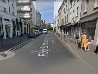 OFF Market - Épicerie - Emplacement commerçant en centre ville de Valence - Renta : 8,50% - Image 1