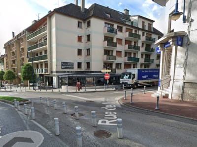 Mandat Exclusif - Restaurant d'angle magnifique avec extraction - Frontière Suisse- Renta : 7,64% - Image 1