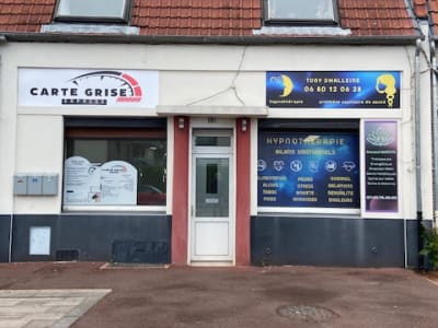 Murs occupés - Monopropriété - 2 commerces + 1 appartement - Pas de Calais - Renta : 8,44% - Image 1