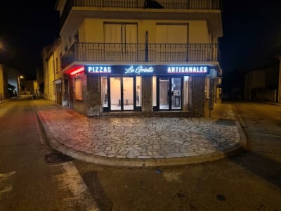 Murs occupés d'angle pizzeria La Grinta avec extraction · Perpignan (66) · Rentabilité 7,59 % - Image 1