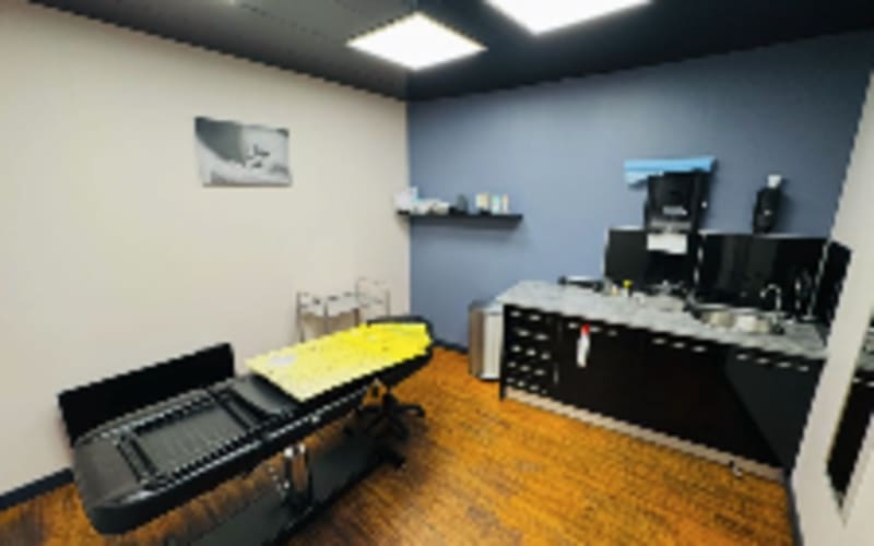 Photo 4 - Off market · Murs occupés salon de tatouage, locataire depuis 2016 · Grenoble (38) · Rentabilité 7,78 %