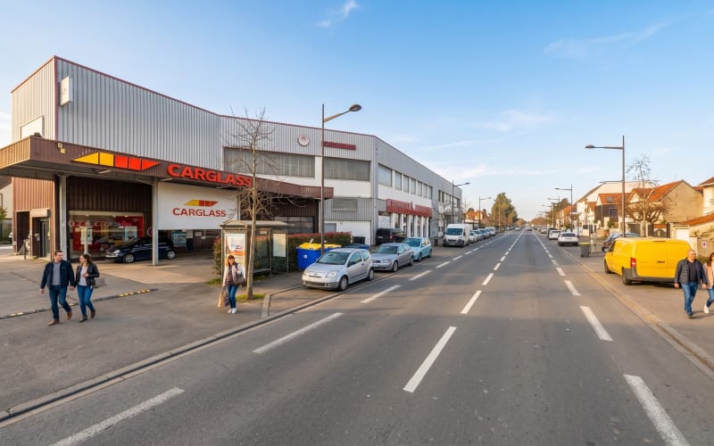 Photo 1 - Off market · Murs occupés portefeuille de 3 lots, salle de sport, centre auto et restaurant · Melun (77) · Rentabilité 8,01 %