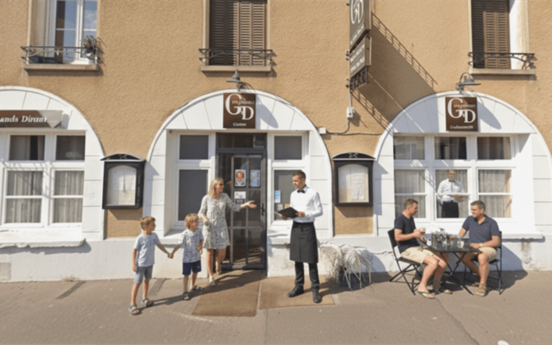 Photo 2 - Off market · Murs occupés restaurant avec extraction et 3 appartements · Chilly-Mazarin (91) · Rentabilité 8 %