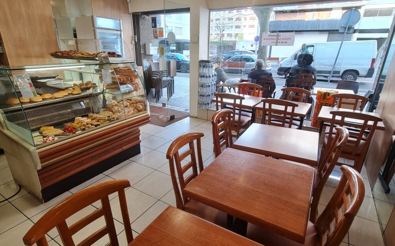 Photo 2 - Off market · Murs occupés boulangerie · Sarcelles (95) · Rentabilité 6,87 %
