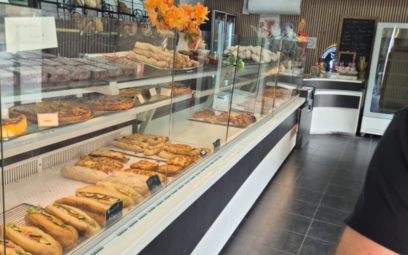 Photo 2 - Murs Occupés, Pâtisserie Viennoiserie, Boissy Saint Léger 7,83%