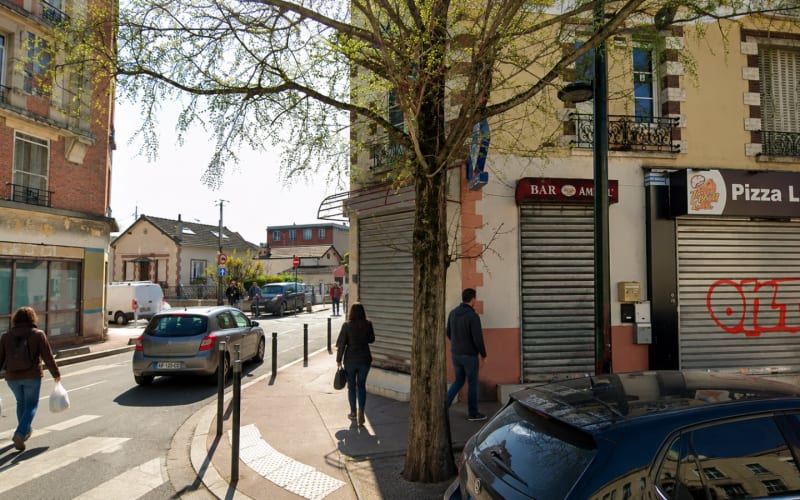 Photo 1 - Off market · Murs occupés bar PMU licence IV avec extraction · Aubervilliers (93) · Rentabilité 7,74 %
