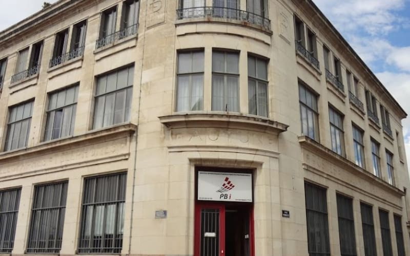 Photo 1 - OFF Market - Société d'informatique professionnel - Autun - Renta : 12%