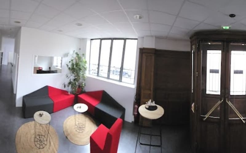 Photo 3 - OFF Market - Société d'informatique professionnel - Autun - Renta : 12%