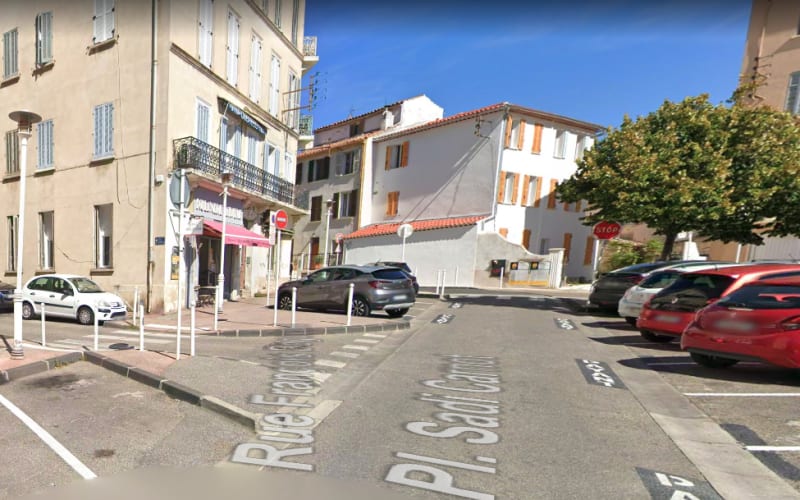 Photo 1 - OFF MARKET - Boulangerie - Toulon - Renta : 8,70%