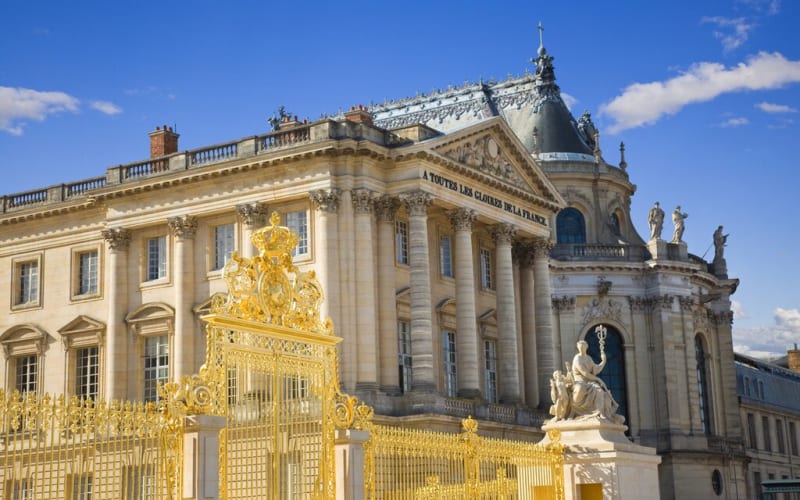 Photo 1 - OFF MARKET - RARE Murs Occupés Locataire Européen Sycomore Vox France (EX Arthur Versailles Immobilier) à Versailles