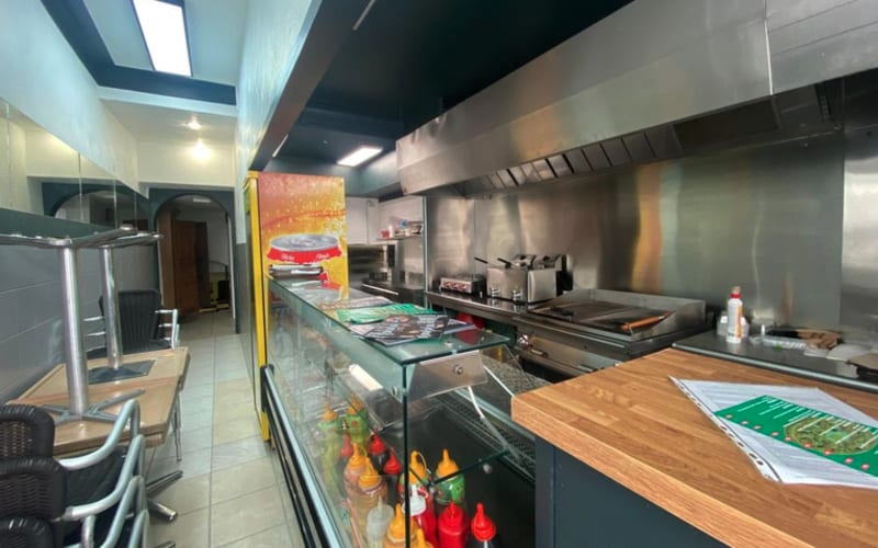 Photo 2 - OFF Market - Fast Food en plein centre ville avec extraction - Mont de Marsan - Renta : 9%
