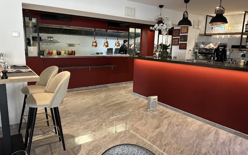 Photo 4 - Mandat Exclusif - Restaurant d'angle magnifique avec extraction - Frontière Suisse- Renta : 7,64%