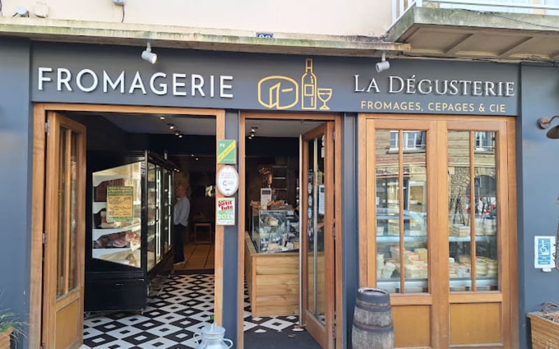 Photo 4 - Murs occupés - Fromagerie - Emplacement premium Pont L’évêque - Renta : 8,59% post rév
