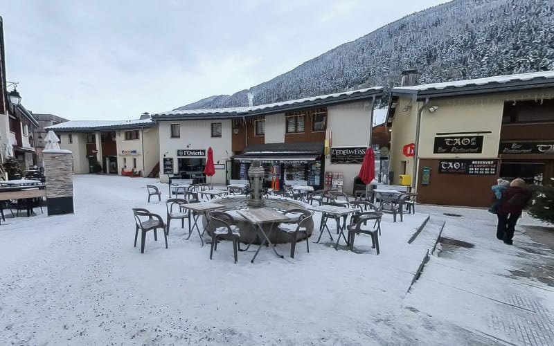 Photo 2 - EXCLUSIF - Murs Occupés Extraction Emplacement Prime L'AUTHENTIQUE, La Norma Au Coeur de la station de Ski Villarodin-Bourget