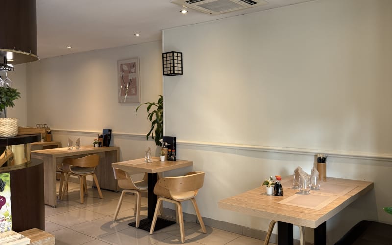 Photo 2 - Murs occupés restaurant japonais Le Délice avec extraction · Compiègne (60) · Rentabilité 7,50 %