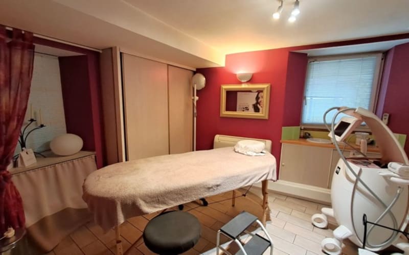 Photo 3 - Off market · Murs occupés institut de beauté, locataire historique en hypercentre · Bergerac (24) · Rentabilité 8,39 %