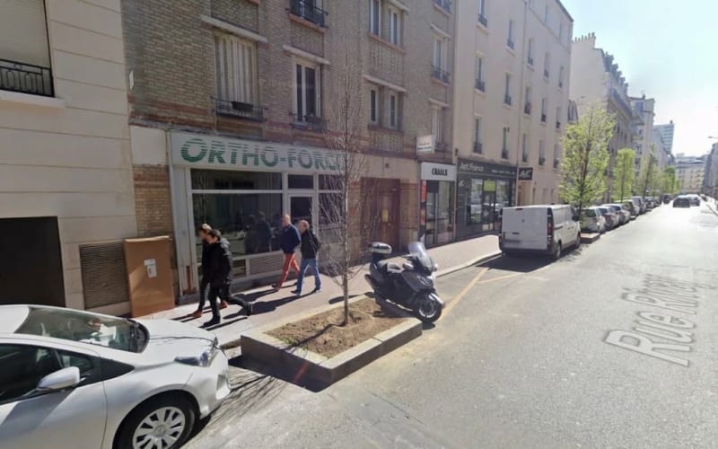 Photo 4 - Off market · Murs occupés portefeuille de 4 lots commerciaux · Hauts-de-Seine et Paris 15e · Rentabilité 8,07 %