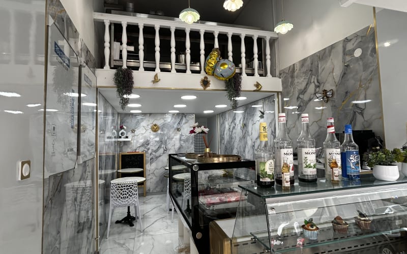 Photo 2 - Murs Occupés - Pâtisserie à Marseille - renta à +9%