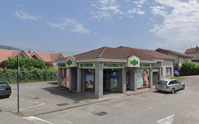 Photo 2 - OFF Market - Murs Occupés - Pharmacie depuis plus de 15ans - ISERE - Renta : 8%