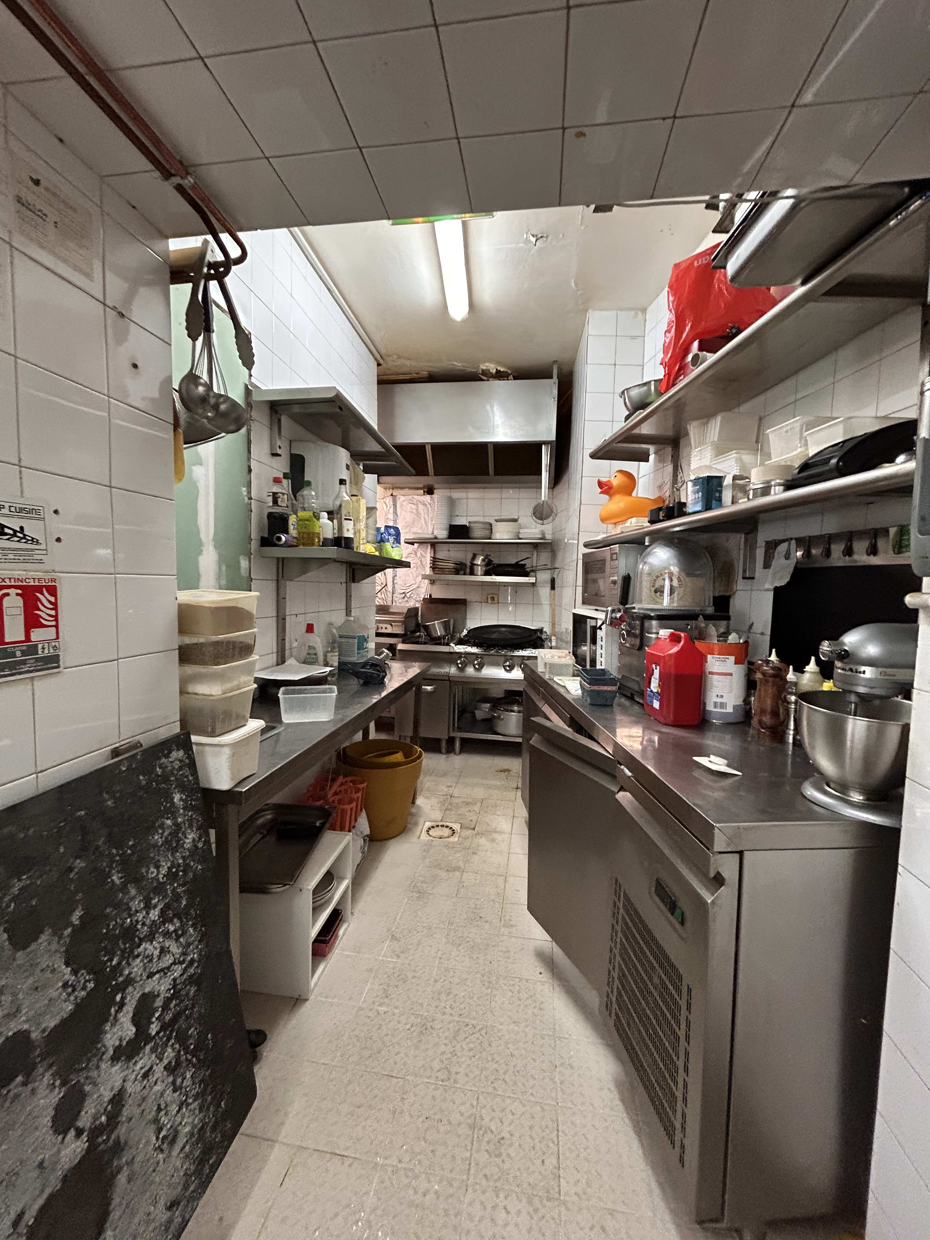 Photo 3 - EXCLUSIF - LOCATION PURE - Murs Libres Restaurant Extraction et Licence 4, Ex PIUPIUPIU, Paris 12ème