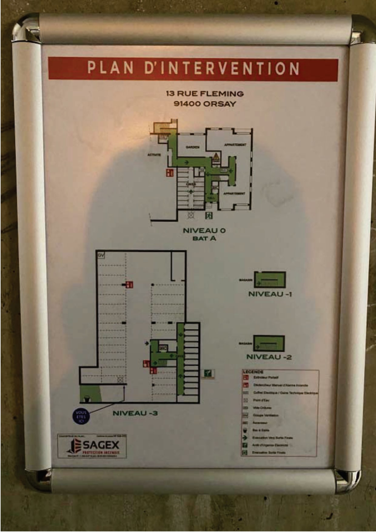 Photo 2 - Murs Occupés Ecole CFA ISCIO, Orsay