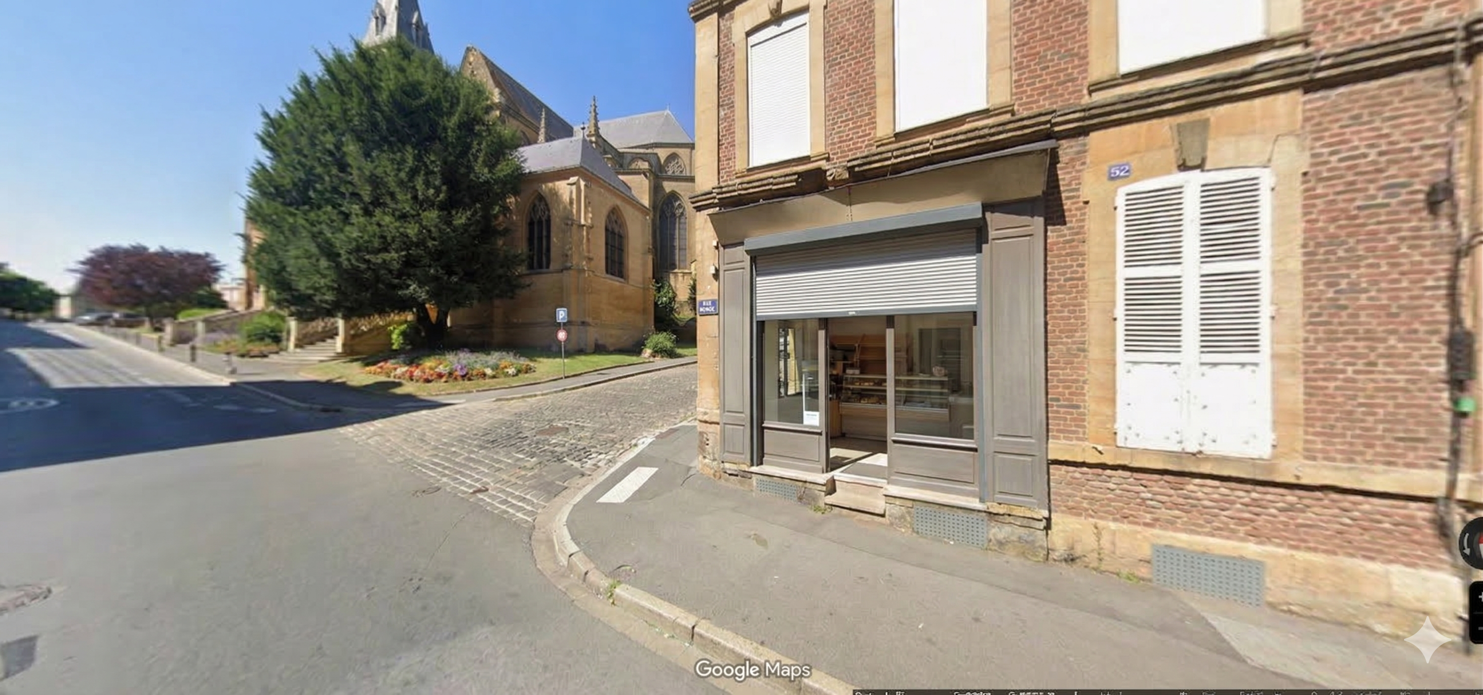 Photo 2 - Murs occupés Pizzeria Charleville-Mézières