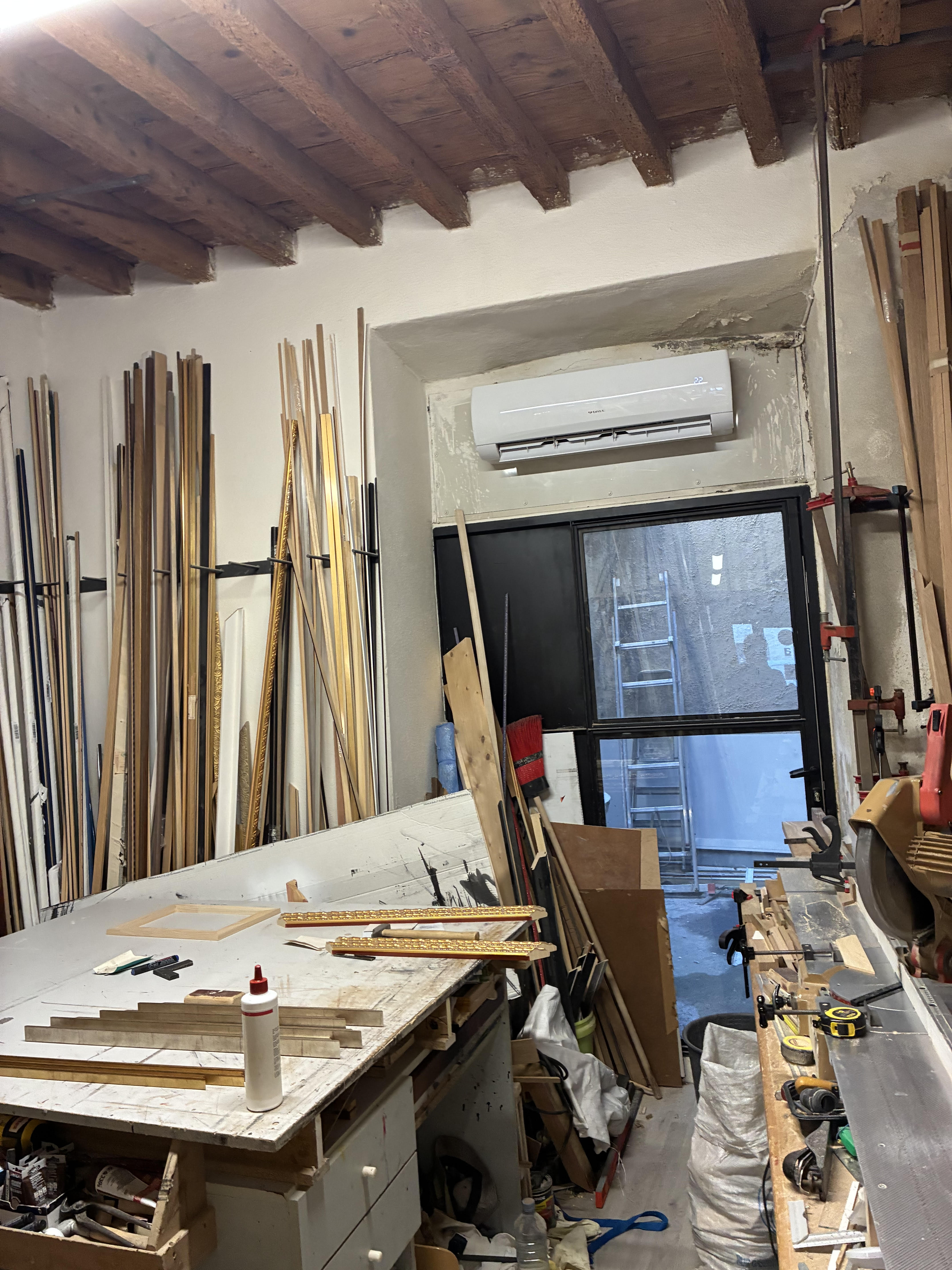 Photo 2 - Murs occupés Arles Cadres et Bois Concept , Arles