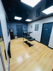 Photo 3 - OFF Market - Société Tatouage avec 5 points de vente - 1,4M de CA en 2024 - Grenoble - Renta : 7,5%