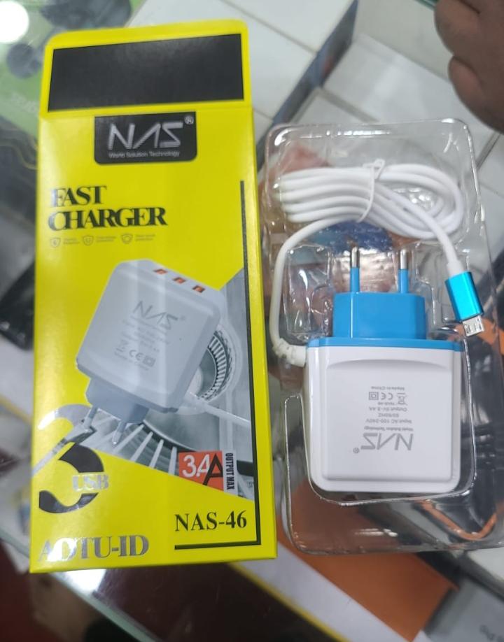 NAS-46 Fast Charger | 3 USB Ports | 3.4A Output | Multi-Port Charging Adapter with Cable