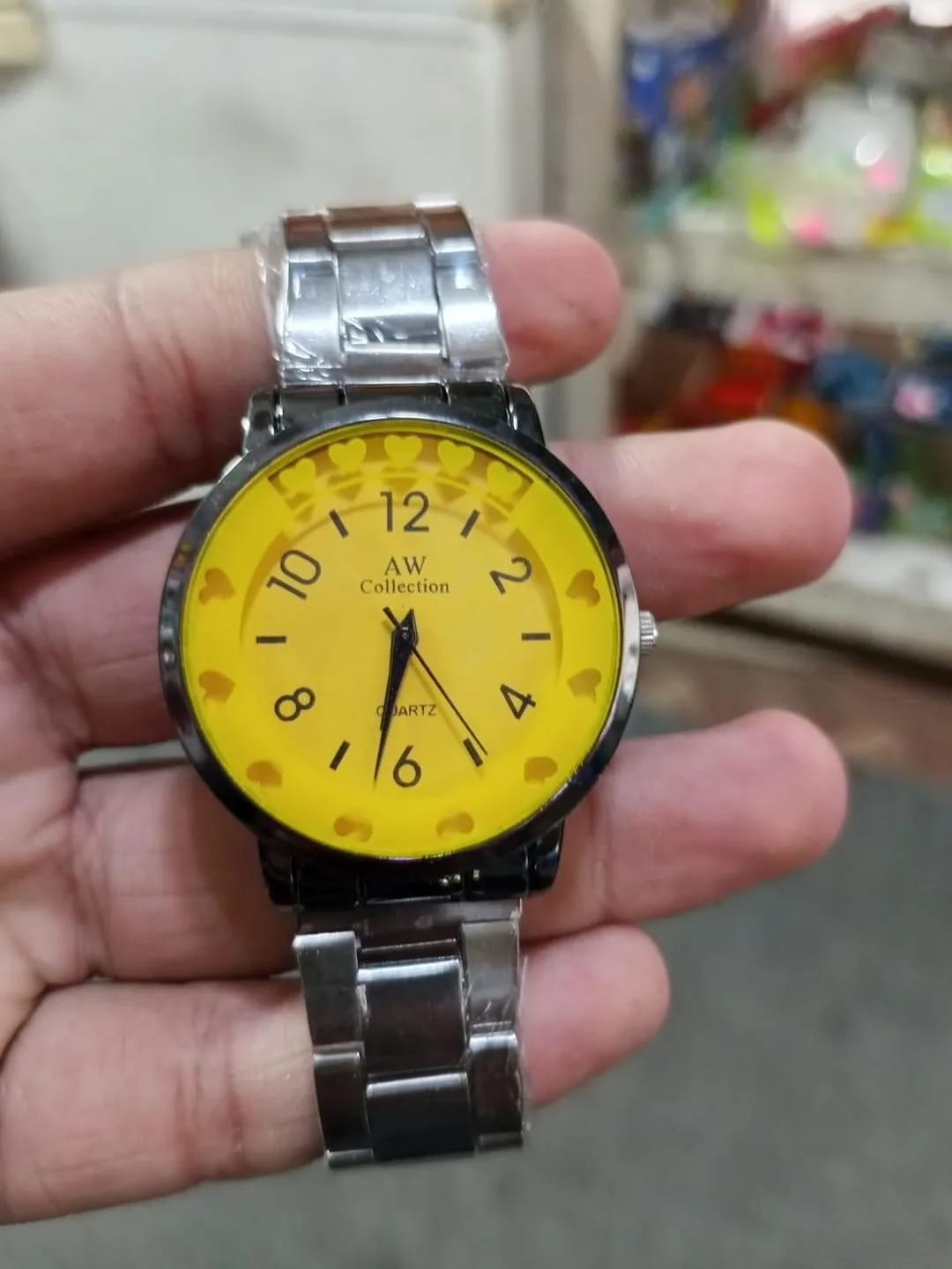 Yellow Analog Wristwatch AW Collection Metallic