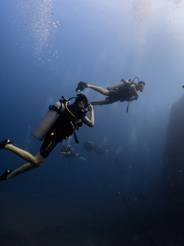 scuba explore
