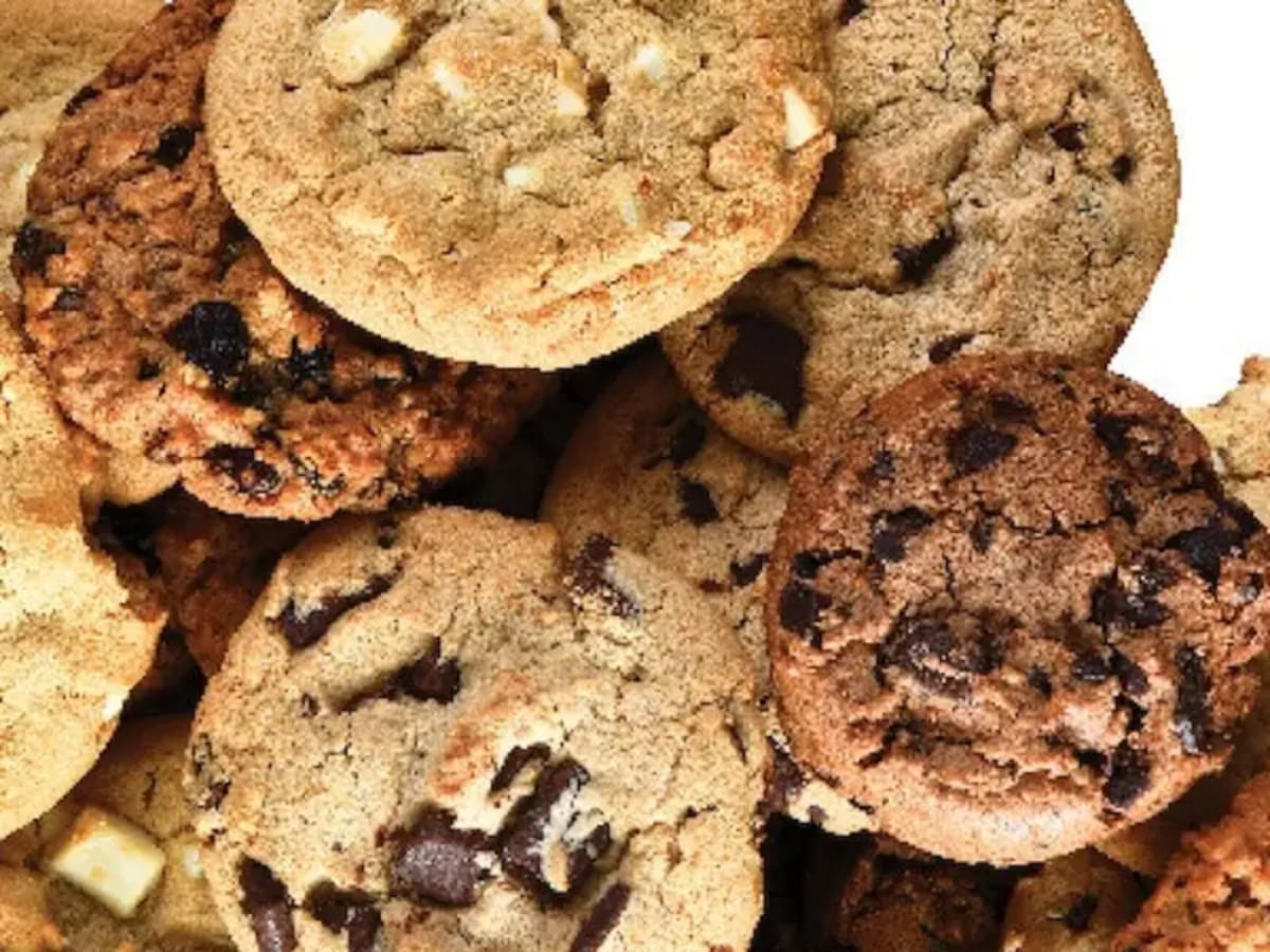 Free Cookie Tray with Catering Order $150+