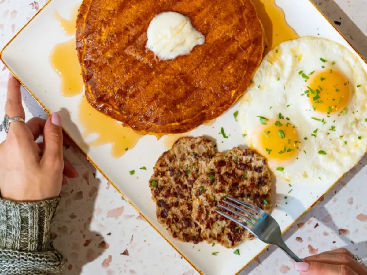 BOGO Entrées - Buy One Get One Free