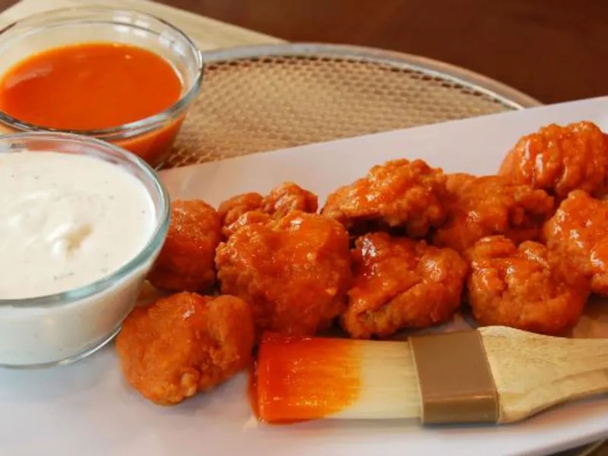 20% Off Lunch Orders $20+, Mon-Thu 11AM-3PM