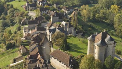 The Camping La Plage Is Located Near Some Beautiful Villages